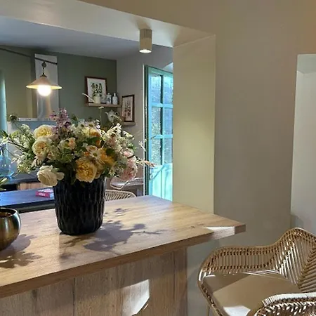 Former Railway Keeper's House With Rose Garden Frontenac (Lot)